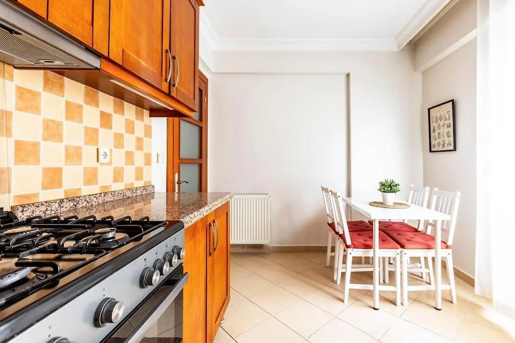 Apartment Spacious Flat Near Nisantasi - No7 Istanbul