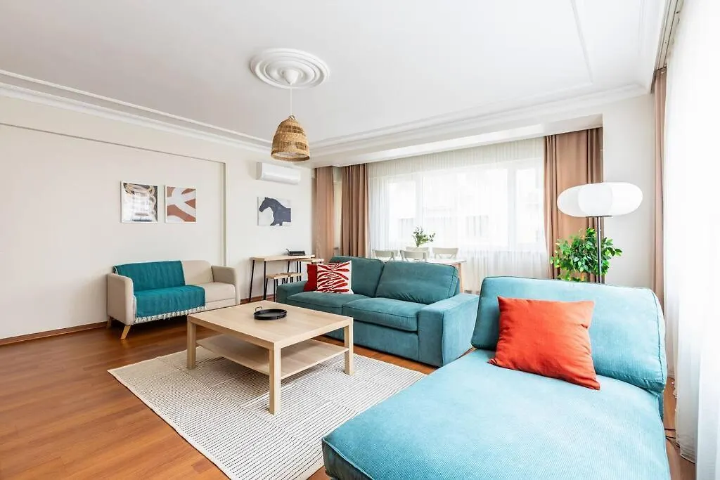 Spacious Flat Near Nisantasi - No7 Istanbul Apartment