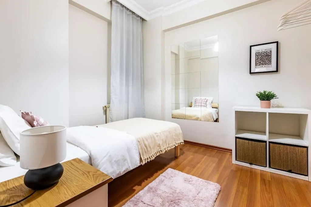 Spacious Flat Near Nisantasi - No7 Istanbul Turkey