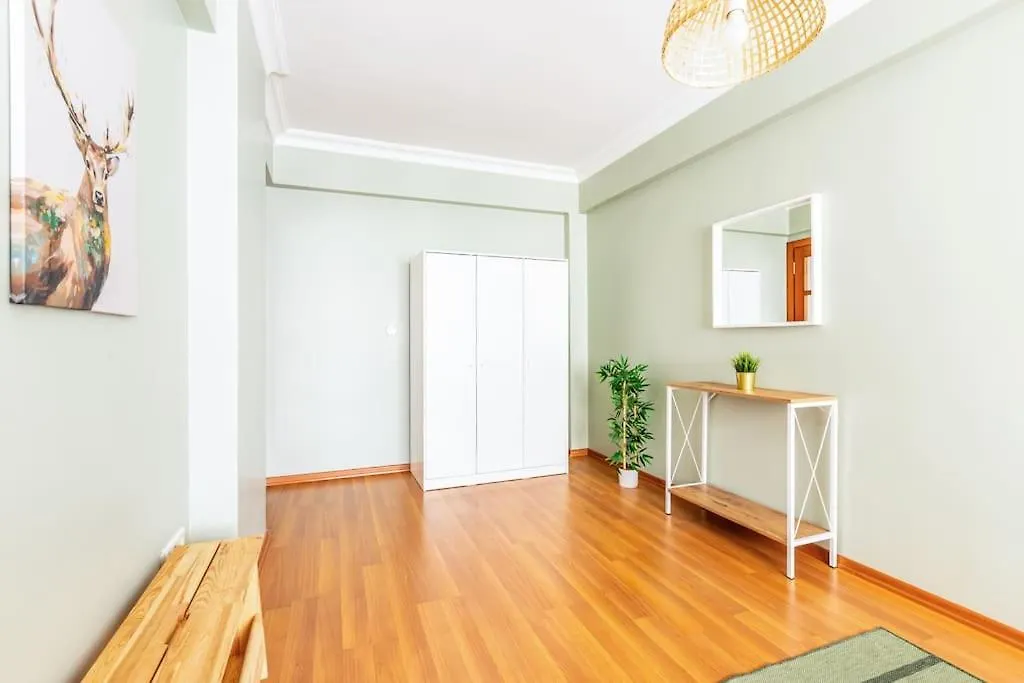 Spacious Flat Near Nisantasi - No7 Istanbul Apartment