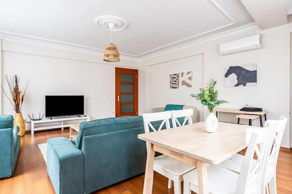 Apartment Spacious Flat Near Nisantasi - No7 Istanbul Turkey