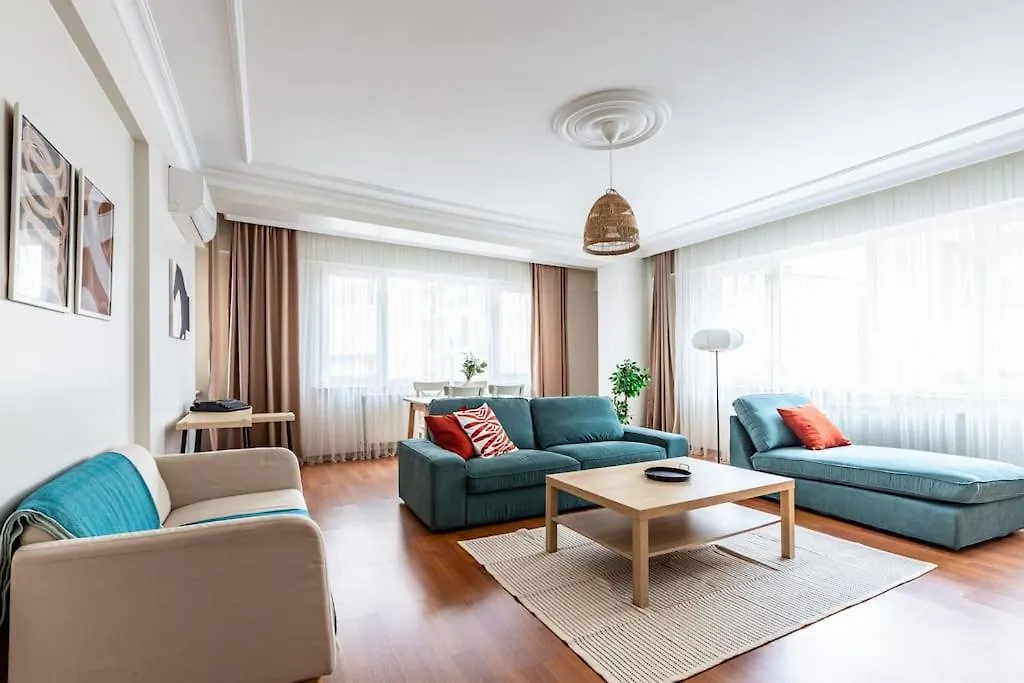 Spacious Flat Near Nisantasi - No7 contacts